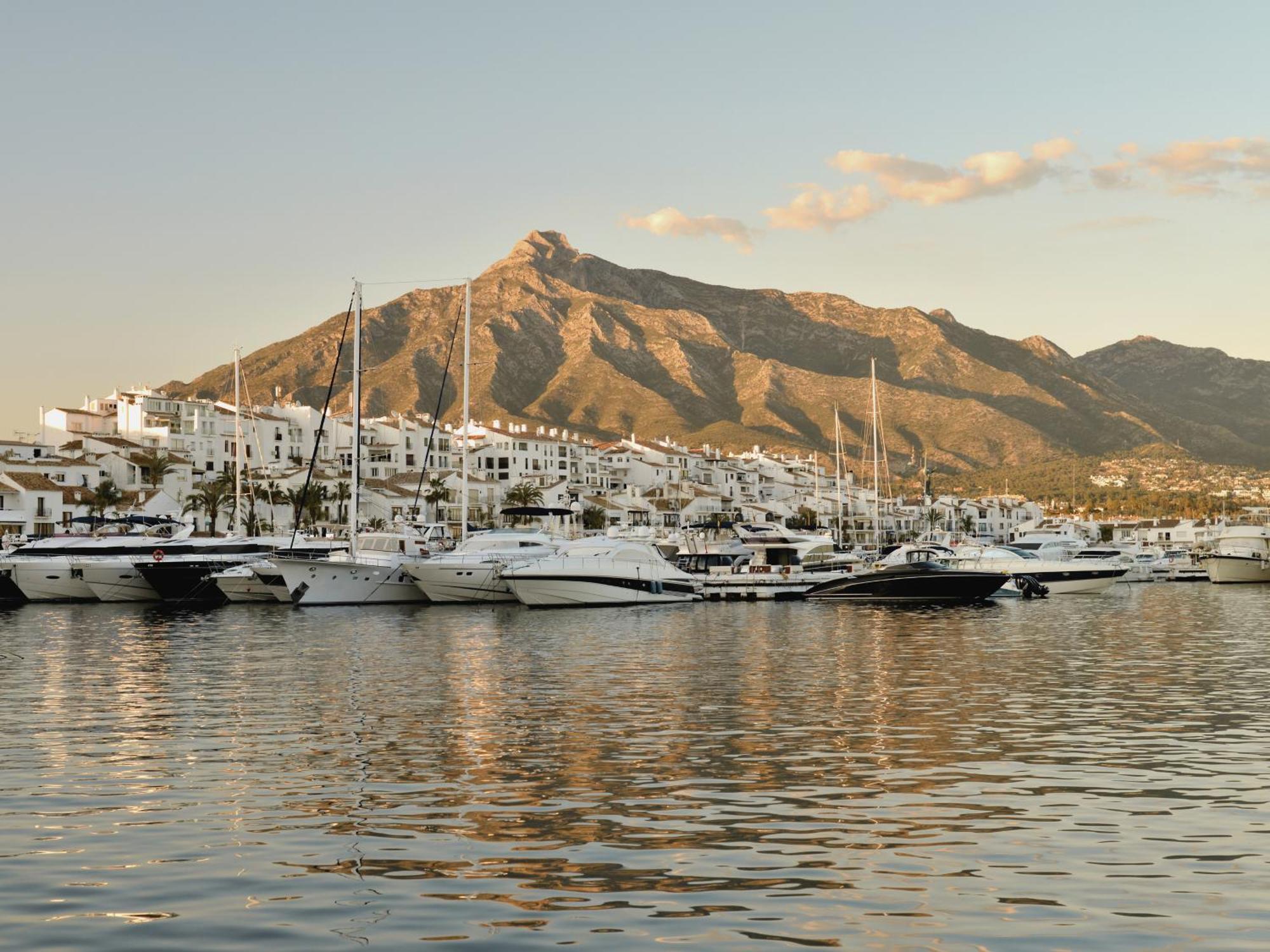 Vacation Marbella I Brand New Terrazas De Banus Apt, 24-7 Security, A Minute From The Marina, The Sea And Luxury Shopping Bagian luar foto