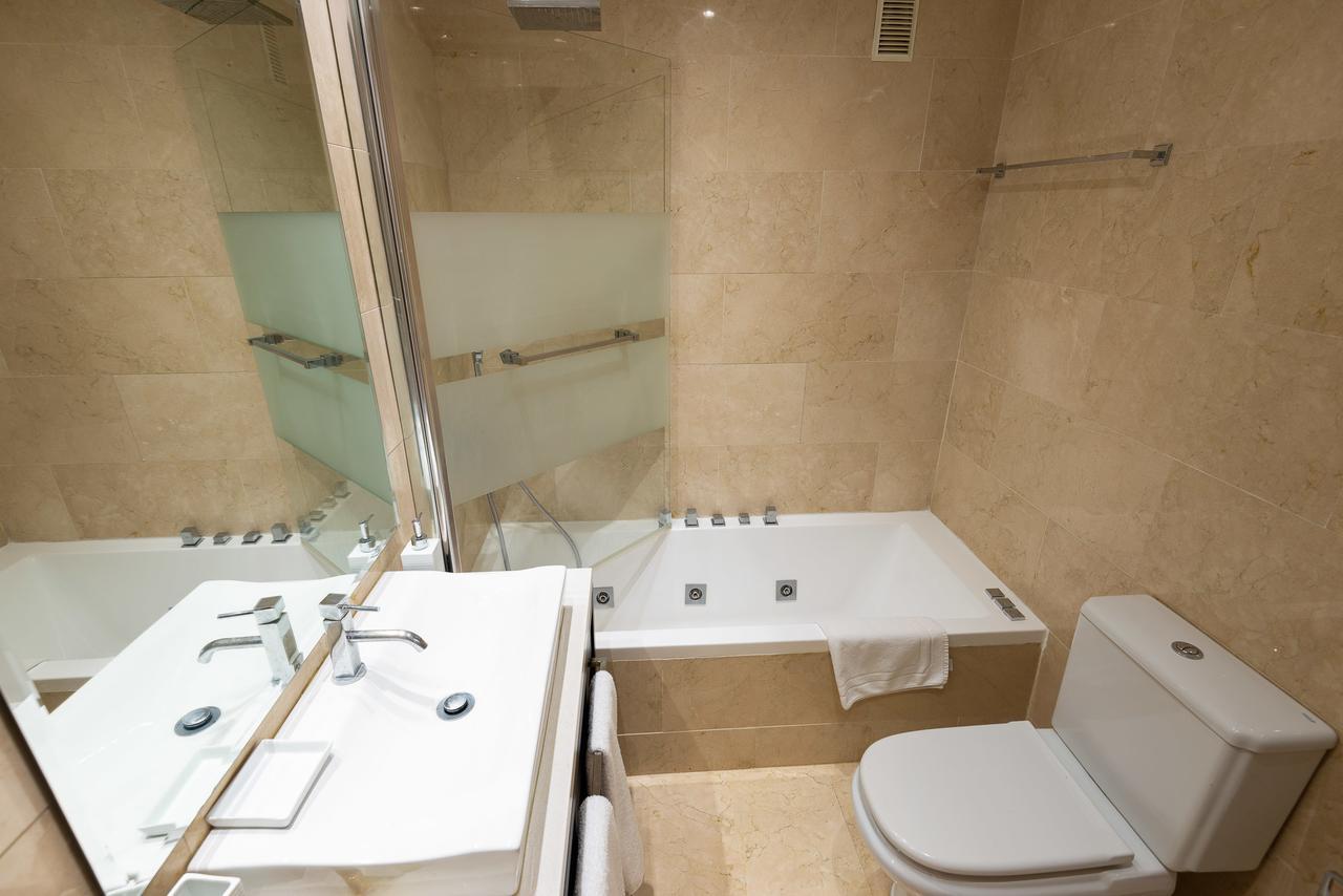 Vacation Marbella I Brand New Terrazas De Banus Apt, 24-7 Security, A Minute From The Marina, The Sea And Luxury Shopping Bagian luar foto